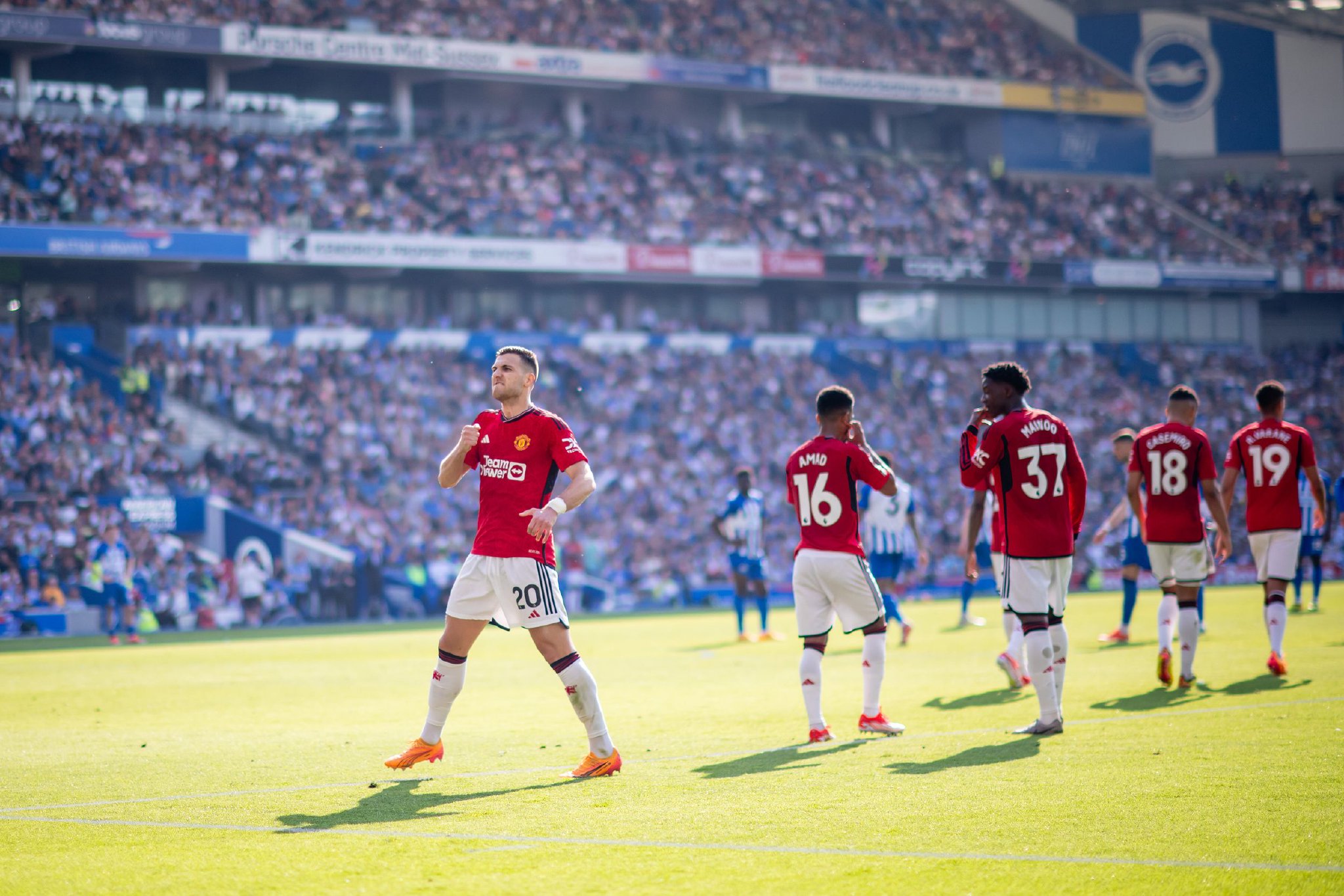 两者风格不 两者风格不